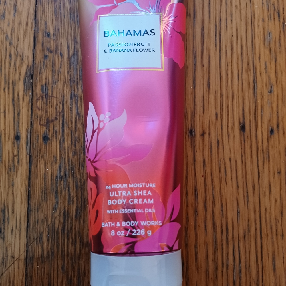 BATH AND BODY WORKS